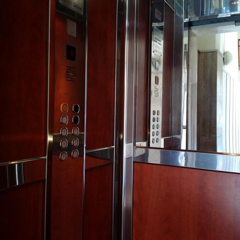 B&B Degli Artisti Suite เลชเช ภายนอก รูปภาพ