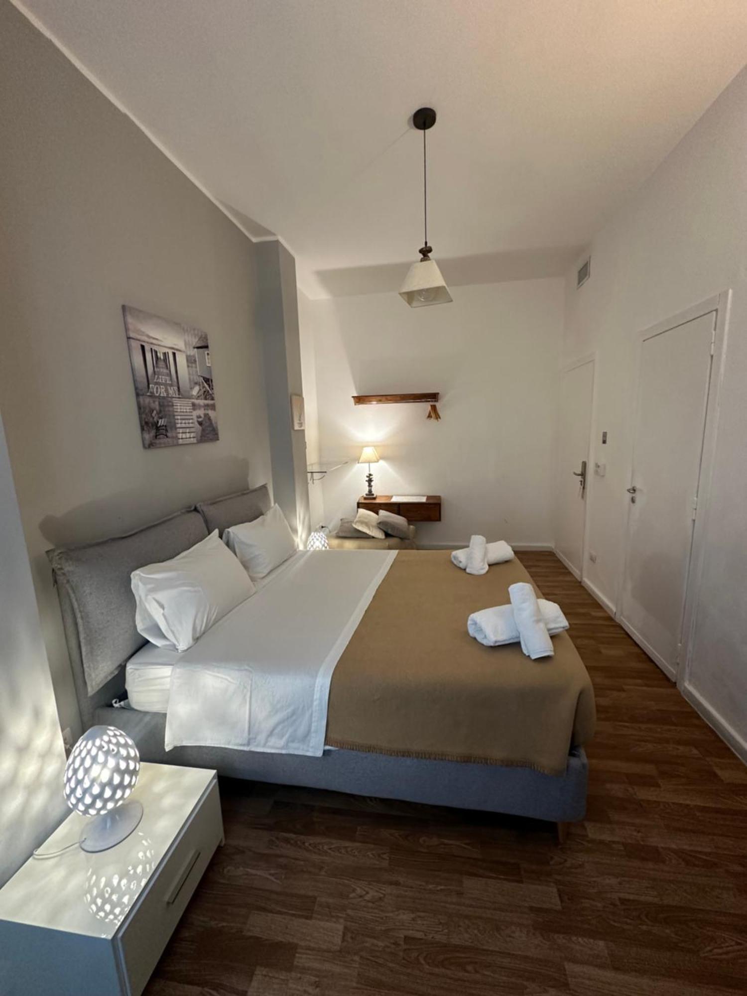 B&B Degli Artisti Suite เลชเช ภายนอก รูปภาพ