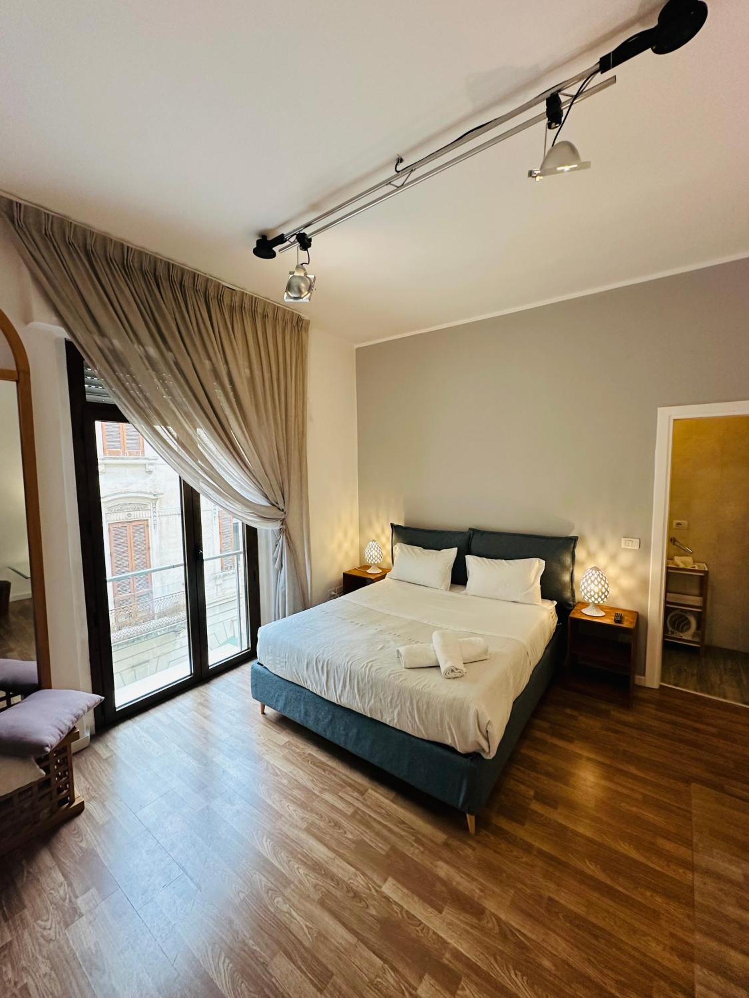 B&B Degli Artisti Suite เลชเช ภายนอก รูปภาพ