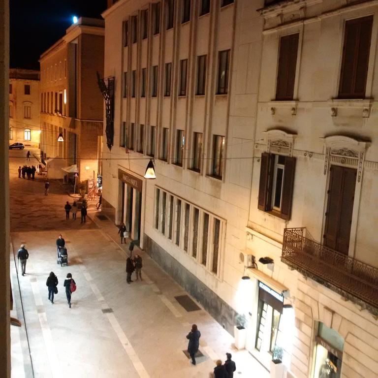 B&B Degli Artisti Suite เลชเช ภายนอก รูปภาพ
